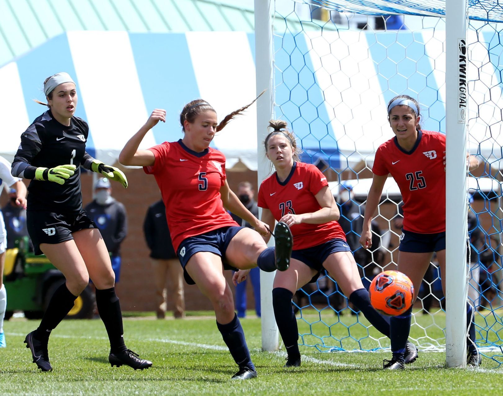 St. Louis University 3, Dayton 0